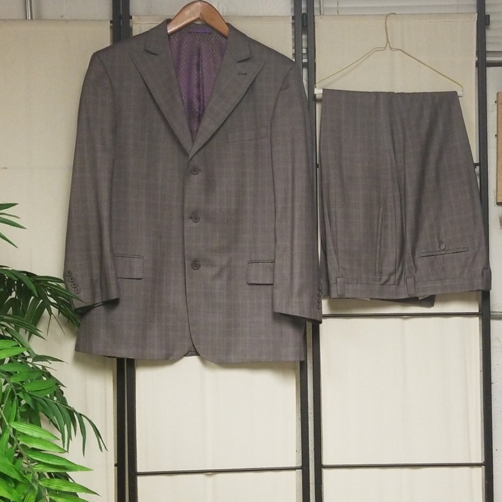 Suit